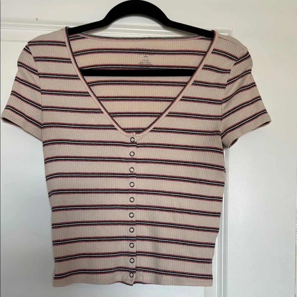 Striped V-Neck Button-Up Top - Picture 3 of 4